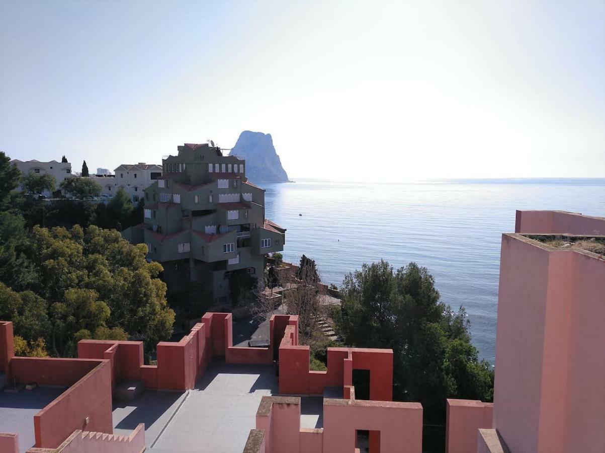 Estudio En La Muralla Roja Калпе Екстериор снимка