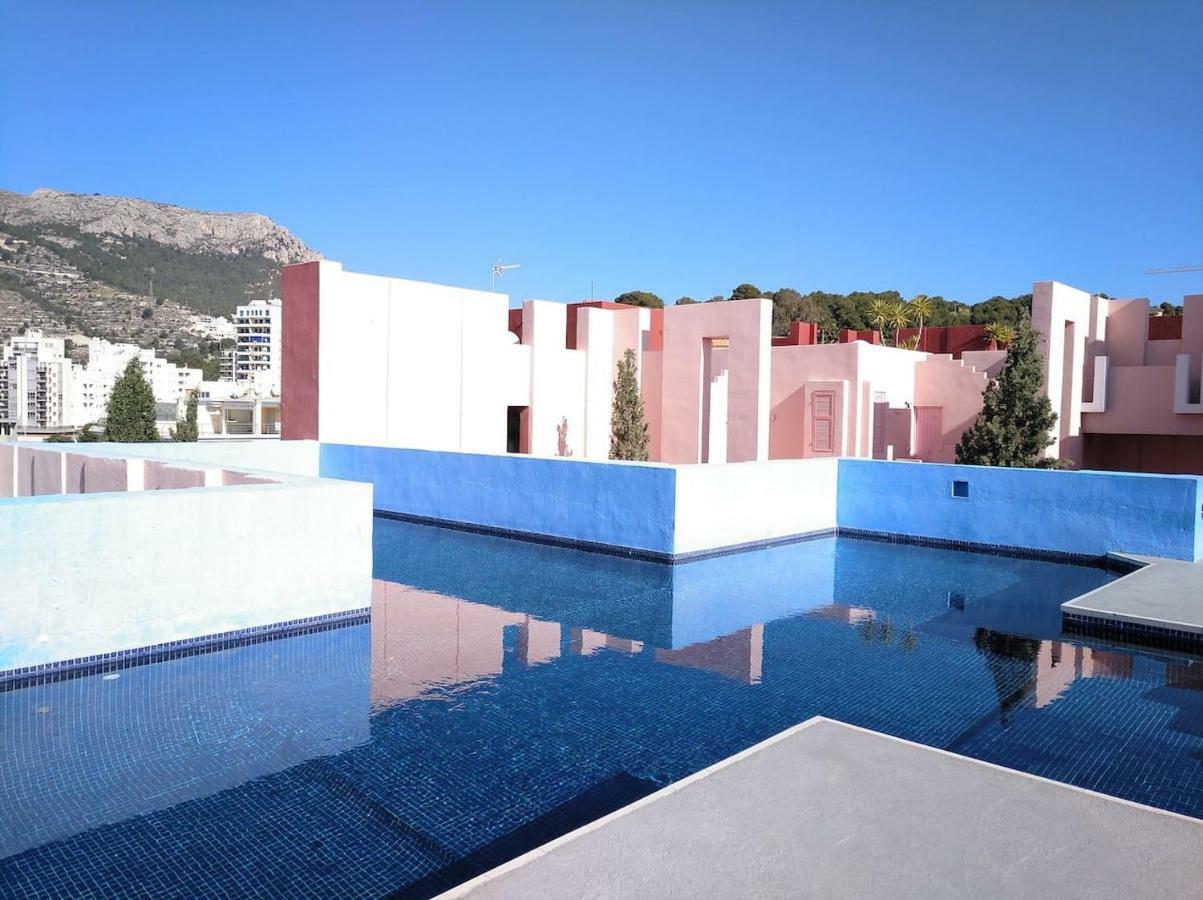 Estudio En La Muralla Roja Калпе Екстериор снимка