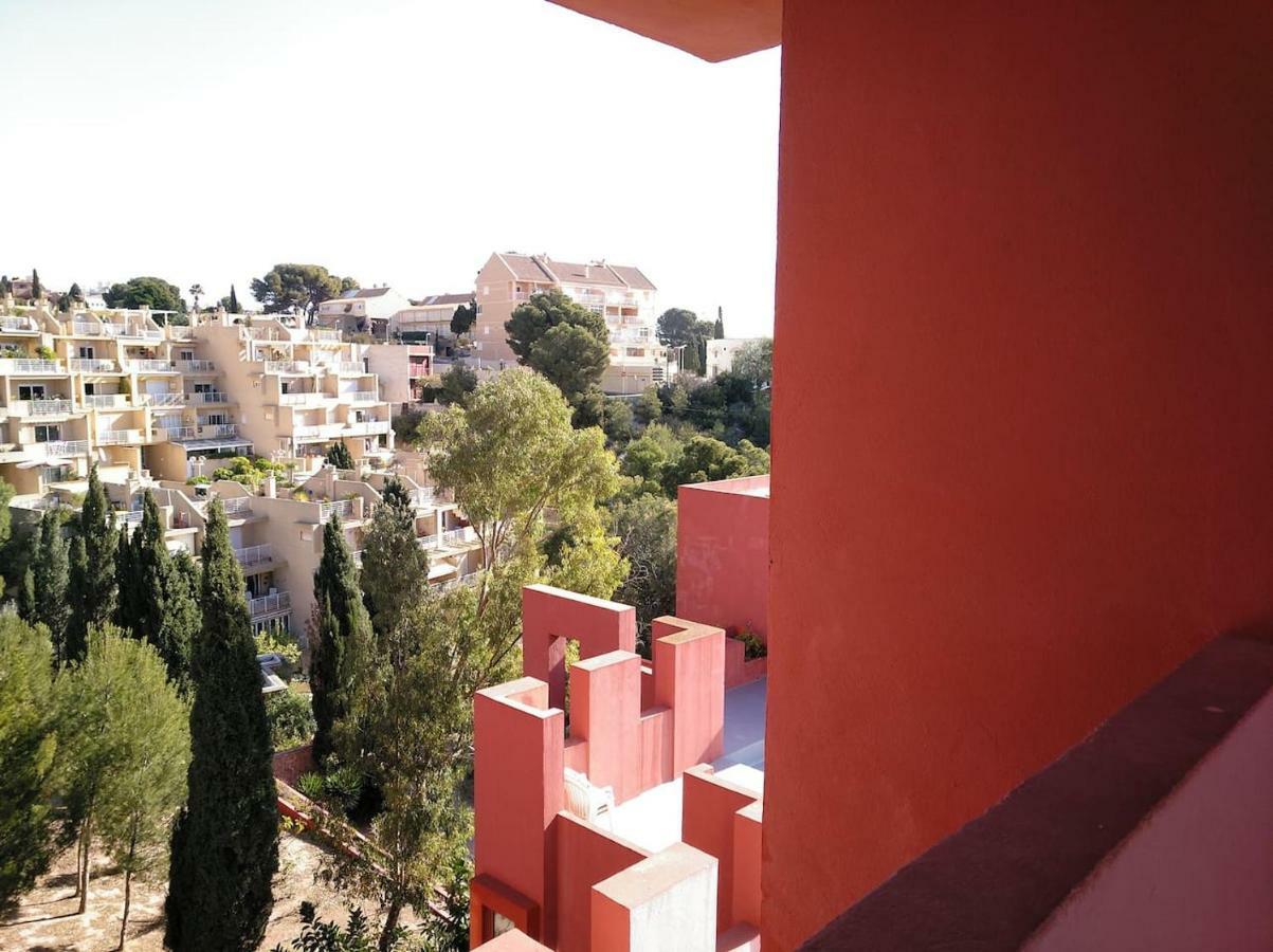 Estudio En La Muralla Roja Калпе Екстериор снимка